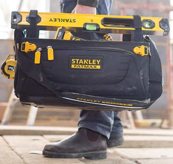 Organizza i tuoi utensili da lavoro con borse e carrelli porta attrezzi  Stanley